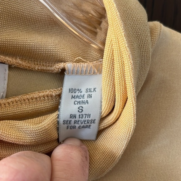 Lord & Taylor gold 100% silk, turtleneck top. Size Small - Picture 3 of 4